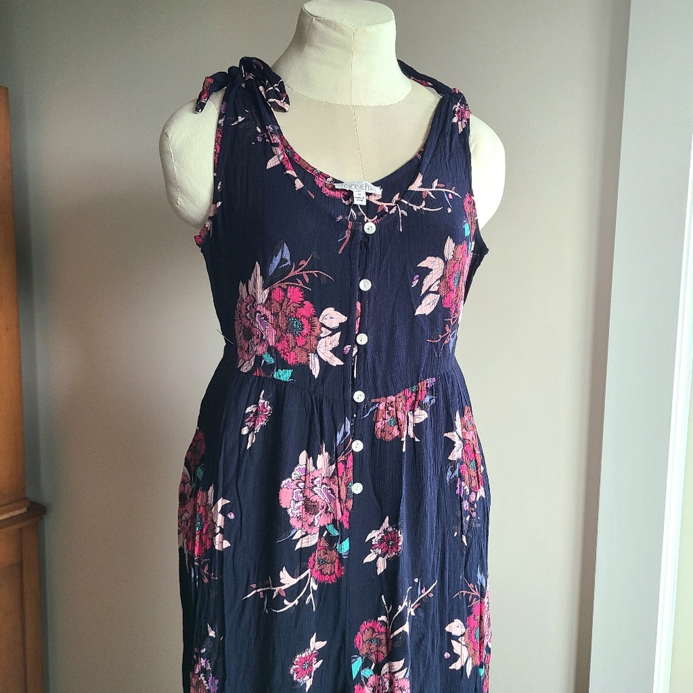 Patrons of Peace Floral Jumpsuit - Picture 3 of 16